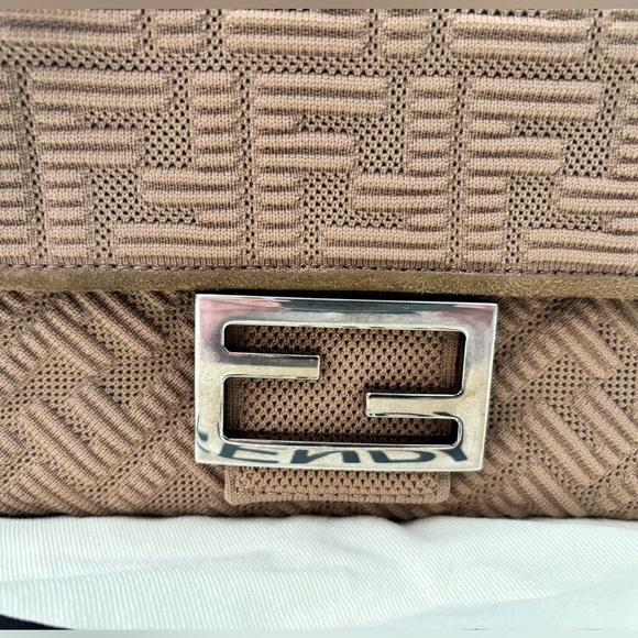 FENDI BAGUETTE CHAIN MIDI MAGLIA FF SAND - 100 % AUTHENTIC - Picture 11 of 11